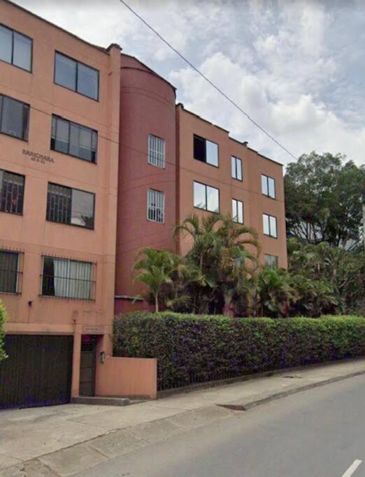 El Jardin De Manila Apartment Medellin Luaran gambar